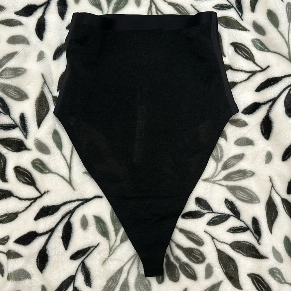 SKIMS Women's Sheer High Waisted Thong Core Control Shapewear